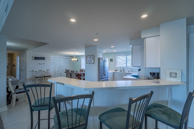 Building Photo - 105 63rd St