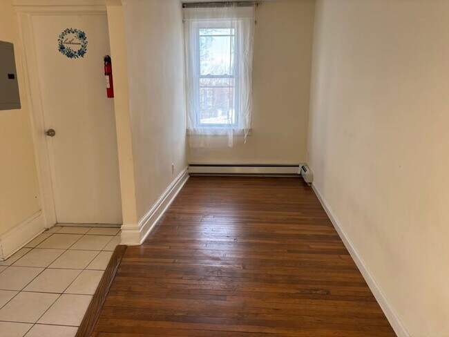 Building Photo - 478-480 Sanford Ave