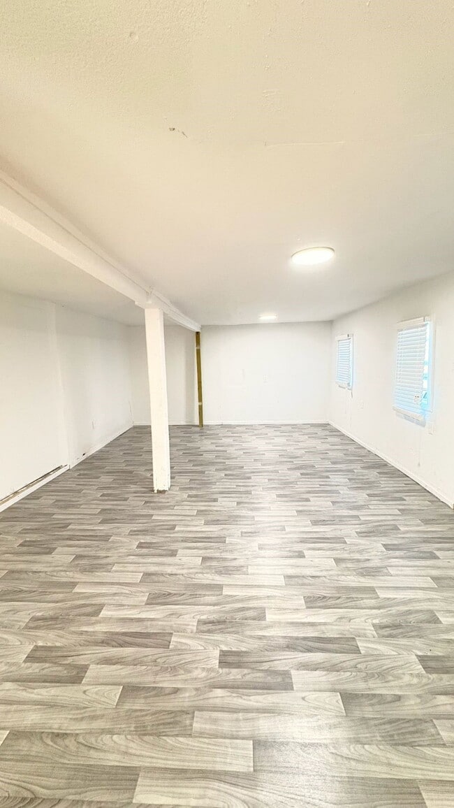 Primary Photo - 705 Fidelity St