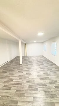 Building Photo - 705 Fidelity St