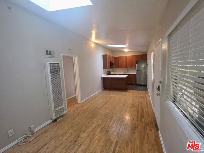 Building Photo - 632 Santa Clara Ave