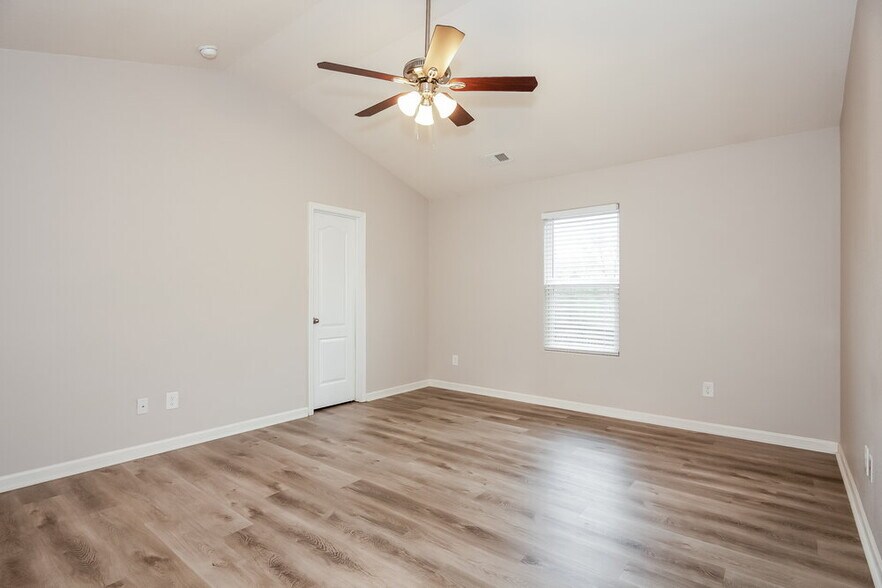 Building Photo - 6126 Loy Ct