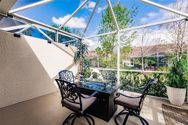 Building Photo - 323 Monaco Dr