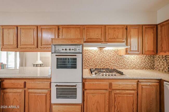 Building Photo - 9821 N 110th Ave