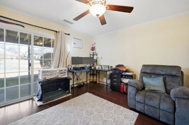 Building Photo - 1005 Bay Breeze Dr