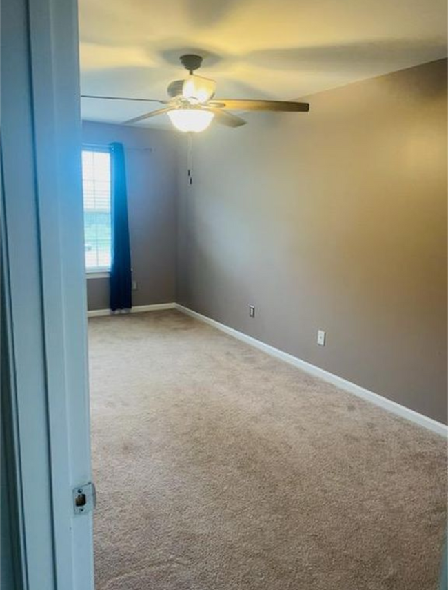 Building Photo - 5699 Stafford Rd