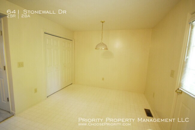 Building Photo - Stonewall Heights Townhome