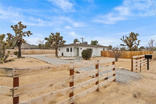 Building Photo - 55585 Onaga Trail