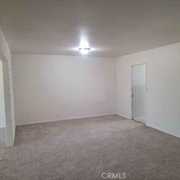 Building Photo - 28894 Portsmouth Dr
