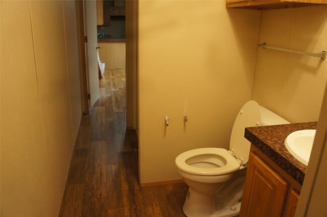 Building Photo - 601 Clear Lake Rd