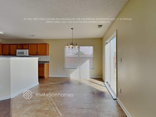 Building Photo - 168 Ranlo Ave