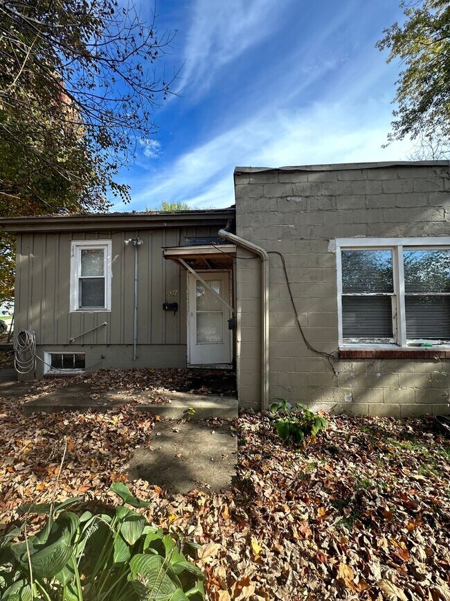 Building Photo - 1917 N 16th St