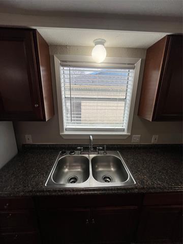 Building Photo - 2442 SE 14th St