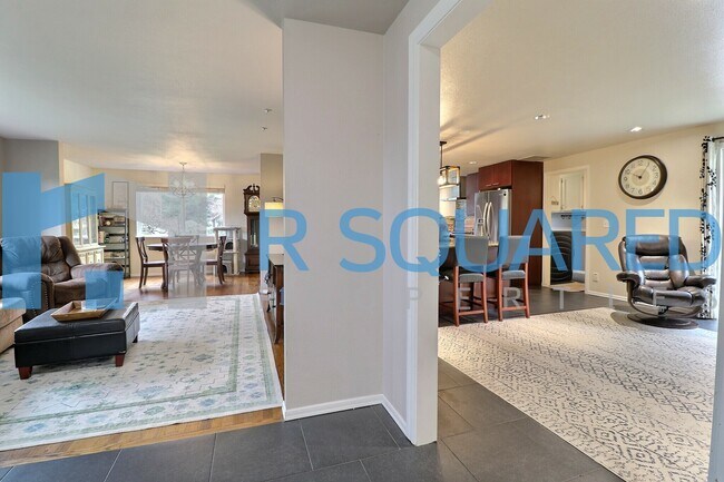 Building Photo - 11325 21st Pl NE