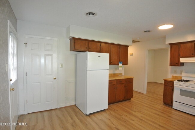 Building Photo - 1305 Stallings Pkwy