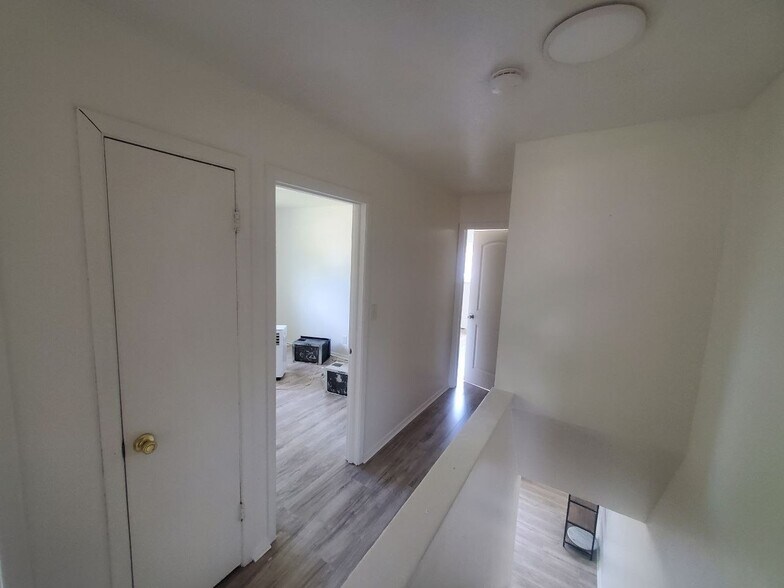 Building Photo - 23756 Banbury Cir