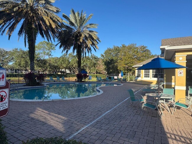 Building Photo - 8201 Claire Ann Dr