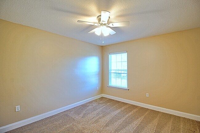 Building Photo - 381 Mancy Garrason Loop