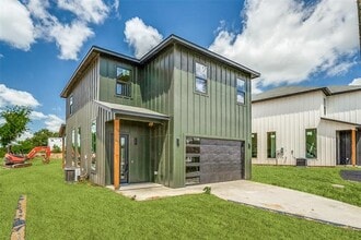 Building Photo - 2520 Elk Trail
