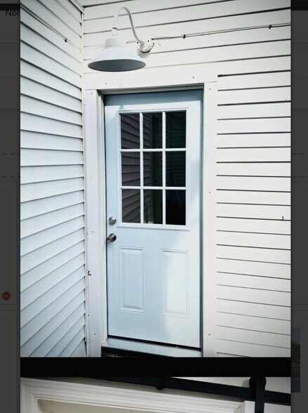 Building Photo - 1324 5th Ave