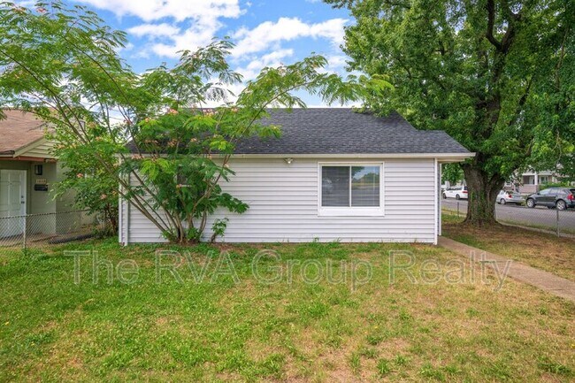 Building Photo - 1801 Keswick Avenue