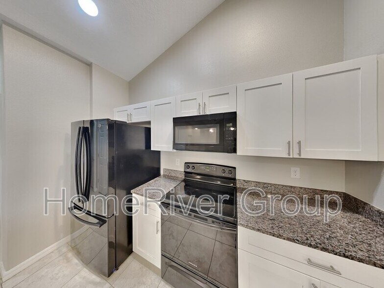 Building Photo - 2946 Alhaven Terrace