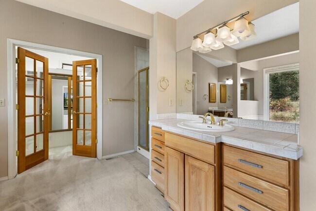 Building Photo - 106 Bevers Pl