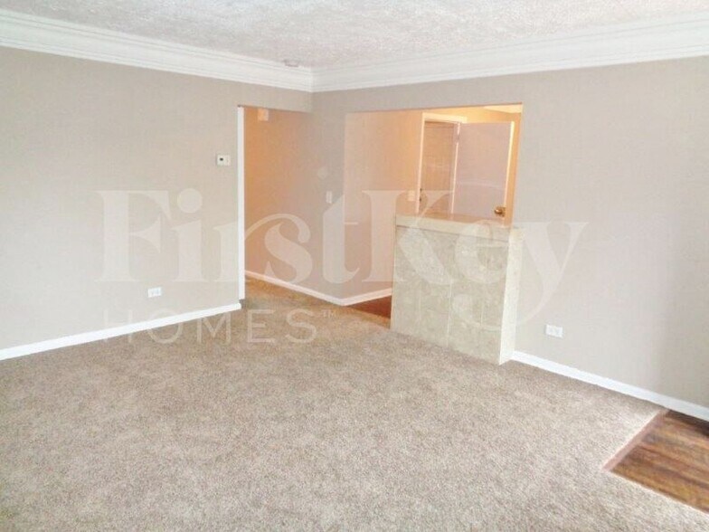 Building Photo - 2337 121st St