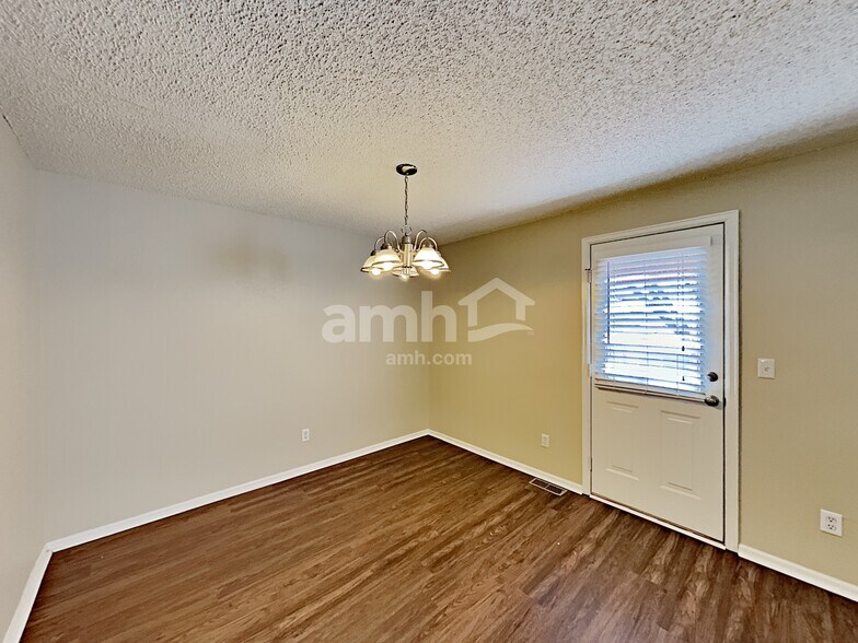 Building Photo - 5060 E 118th Ave