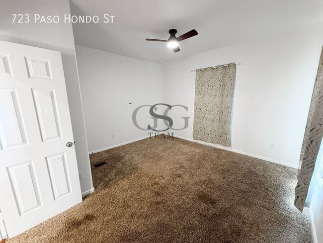 Building Photo - 723 Paso Hondo St