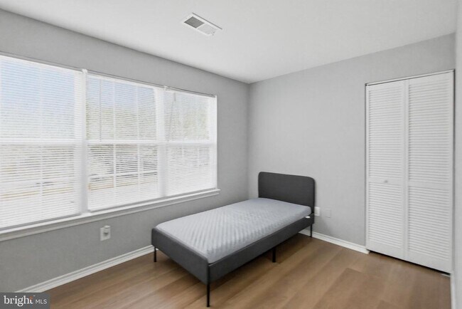Building Photo - 18537 Boysenberry Dr