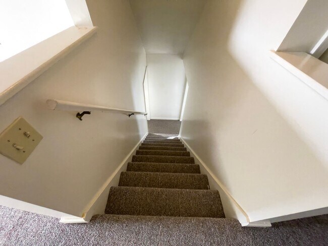 Building Photo - Yorktown School District