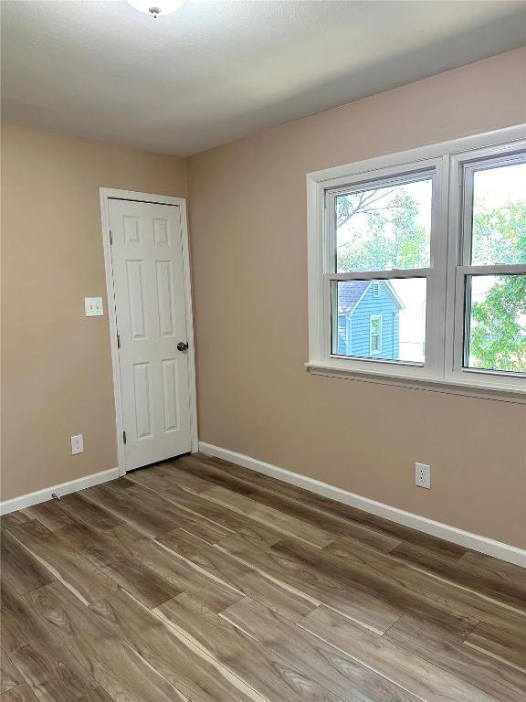 Building Photo - 201 Bellevue Park Dr