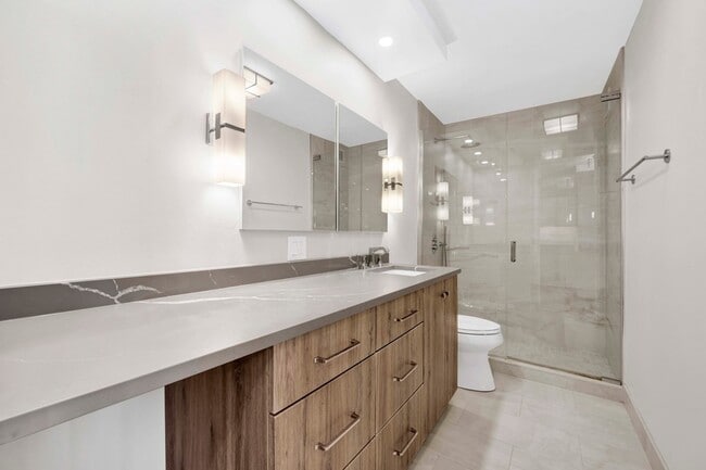 Building Photo - 30 E Huron St