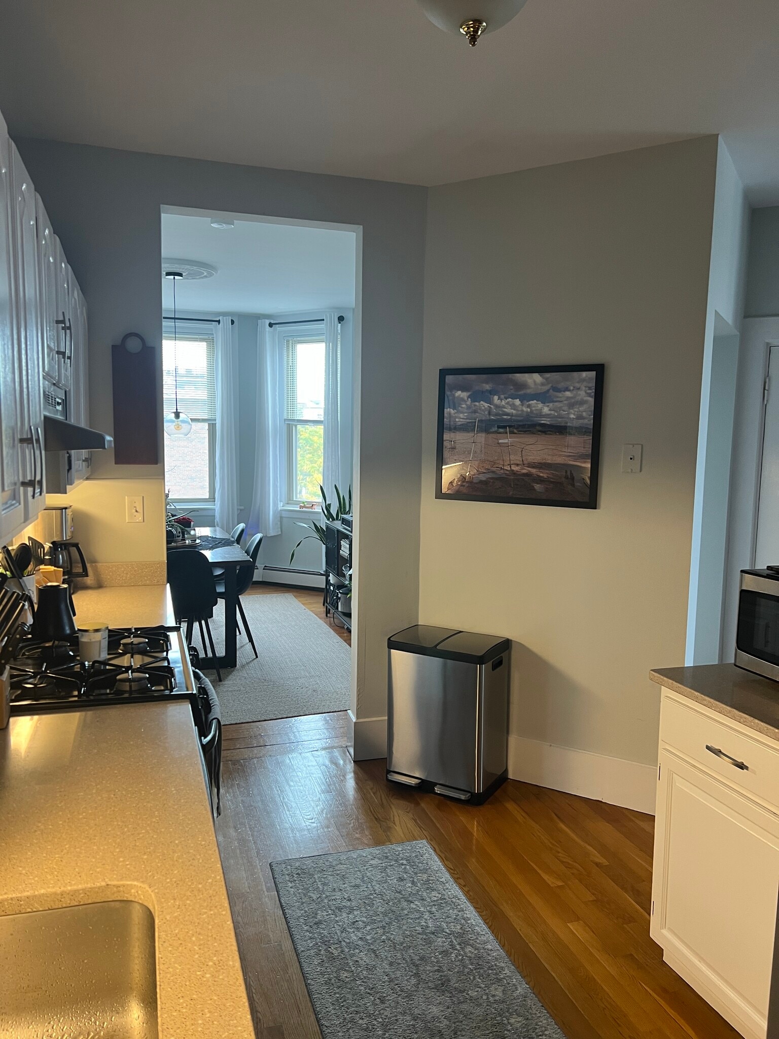 Building Photo - 2 Pearl St