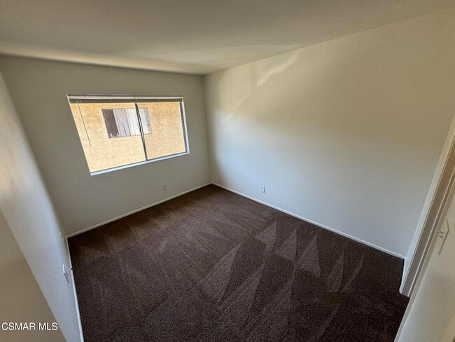 Building Photo - 2576 Sextant Ave