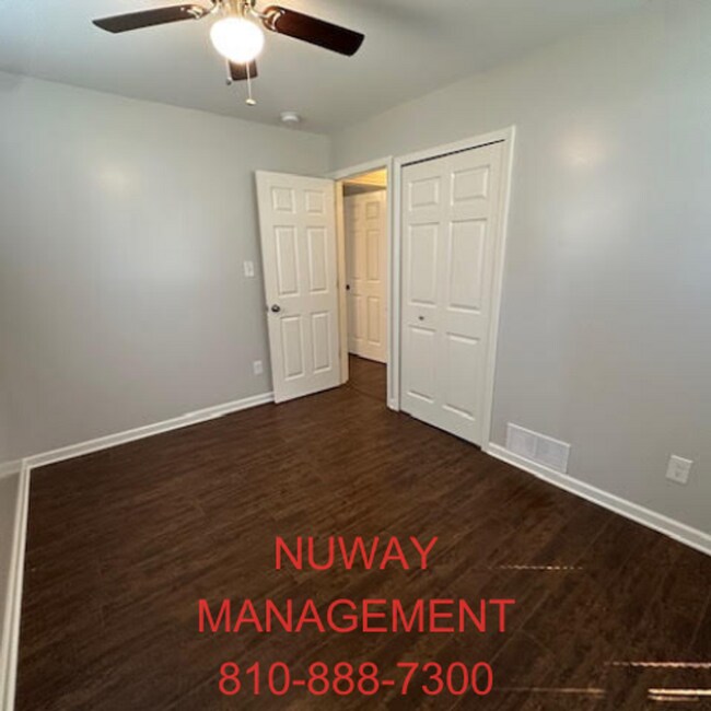 Building Photo - AVAILABLE NOW - 3 bedroom house in Grand Blanc