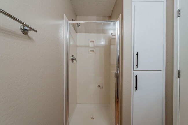 Building Photo - Move in Special OAC.. Modern Desert Living in the Heart of Downtown with PRIVATE GARAGE!!