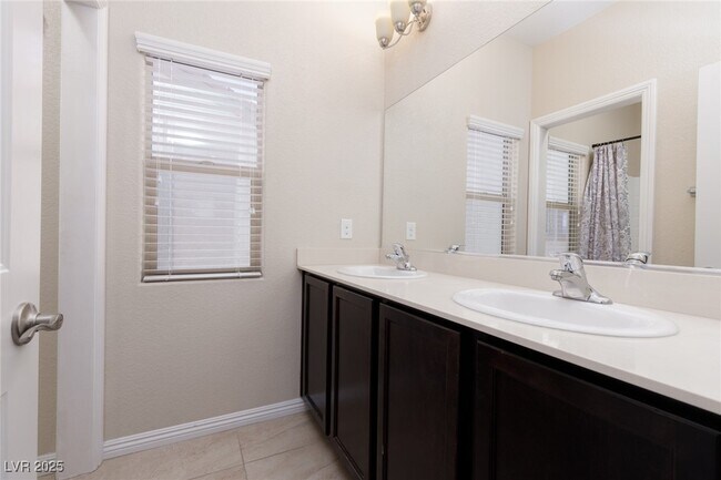 Building Photo - 2872 Glass Vine Ct