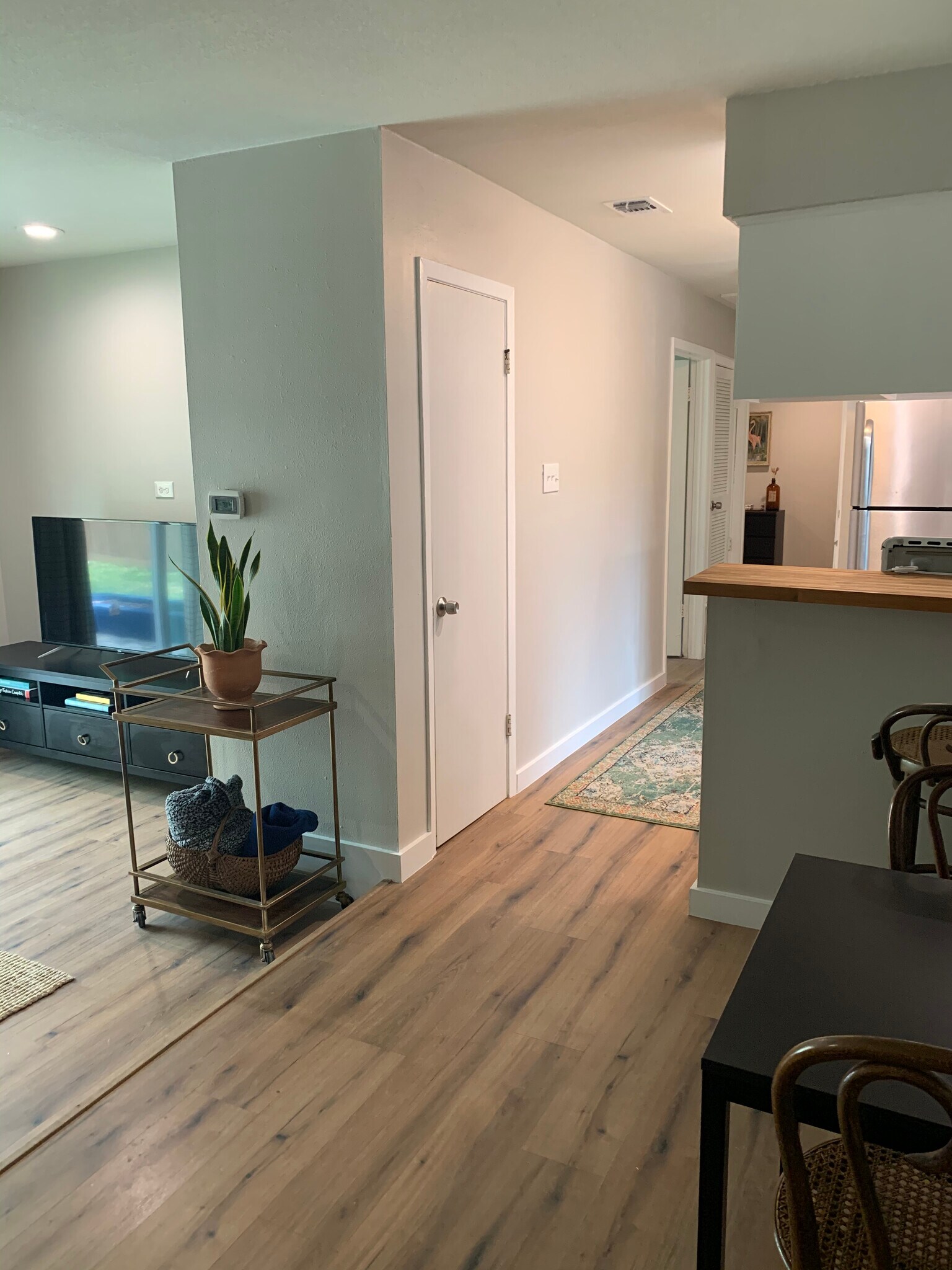 Building Photo - 2410 Audubon Pl