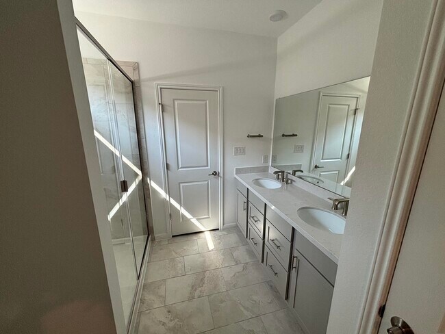 Building Photo - 1224 Purple Martin Dr