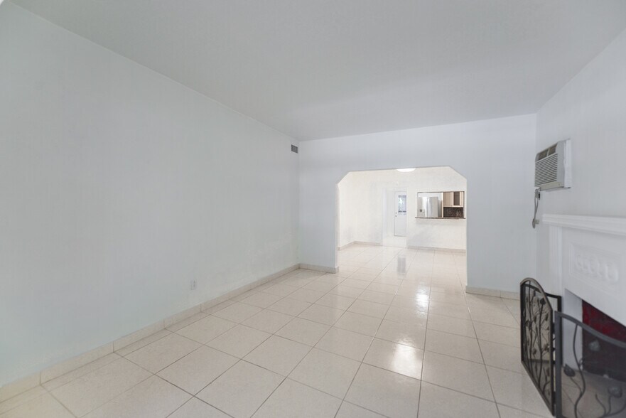 Building Photo - 1508 SW 13th Ave