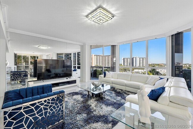 Building Photo - 3100 N Ocean Blvd