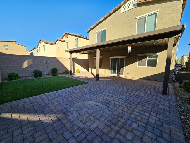 Building Photo - 1171 Twincrest Ave
