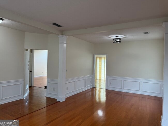 Building Photo - 8910 Ruel Ln