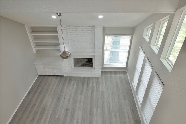 Building Photo - 5111 Pinewilde Dr