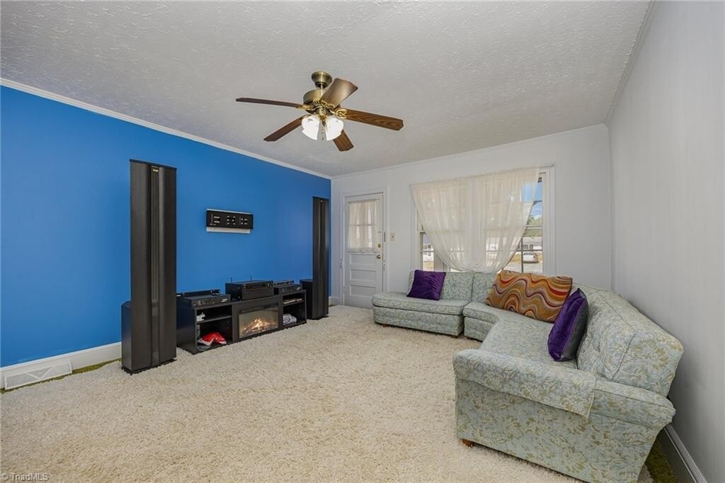 Building Photo - 1668 Old US Highway 52