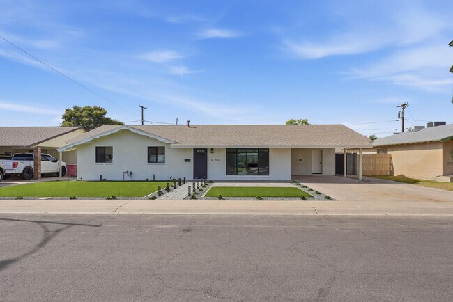 Building Photo - 7421 E Princeton Ave