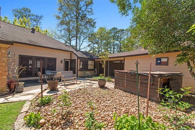 Building Photo - 11818 Laneview Dr