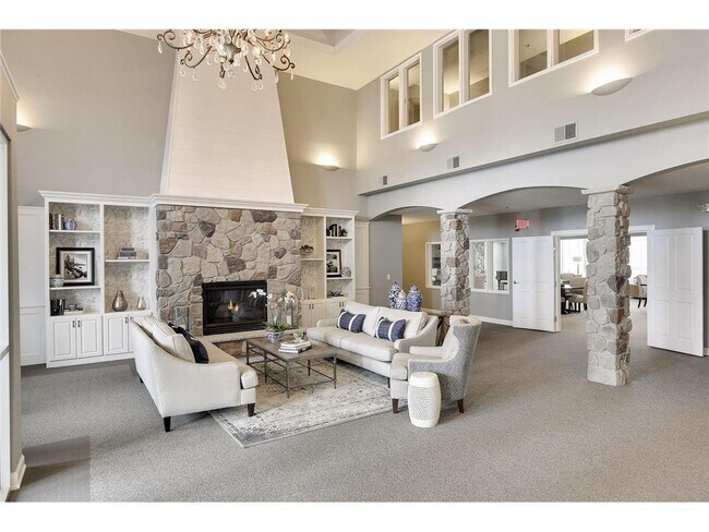 Building Photo - 2670 Kelley Pkwy